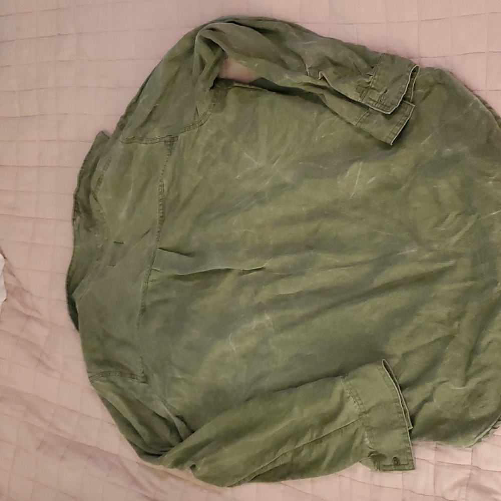 Women's button down - Picture 3 of 4